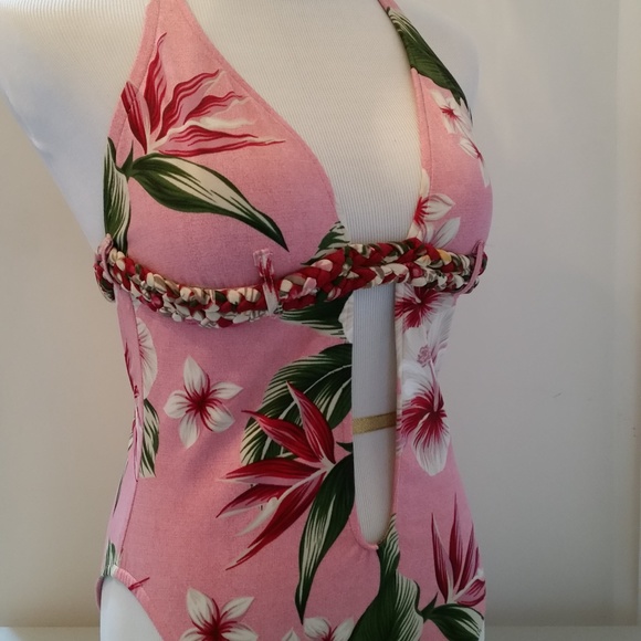 Lucky Brand Floral open V swimsuit. - Picture 3 of 8